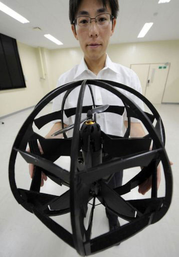 Японский изобретатель разработал летающую сферу-дрон